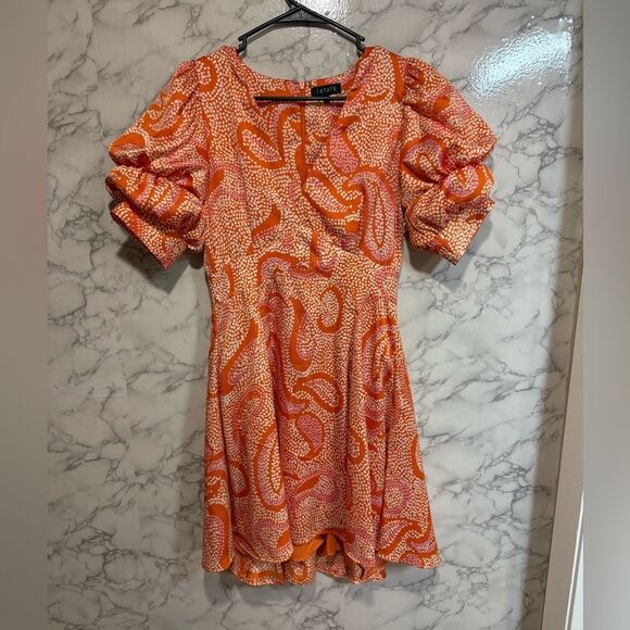 NEW 1.STATE Printed V-Neck Tiered Bubble Puff Sleeve Mini Dress Orange Size XS - Picture 4 of 11